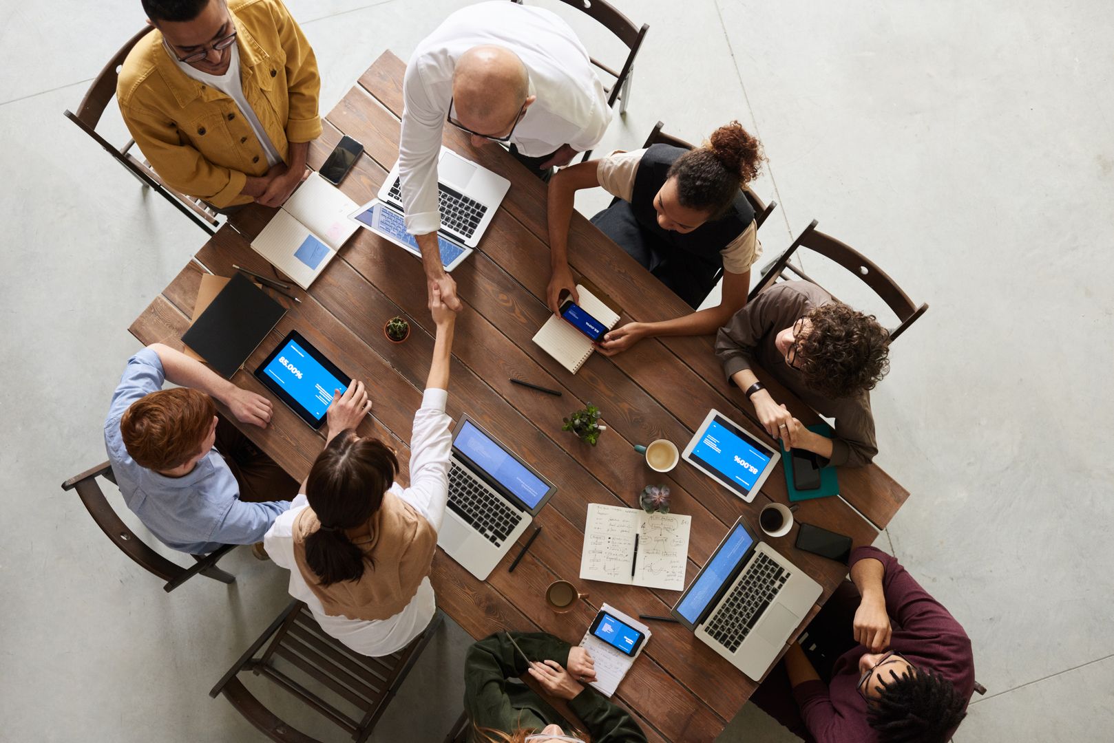 AI Solo Entrepreneurship in 2026: How to Pick a Direction, Validate Fast, and Scale Alone